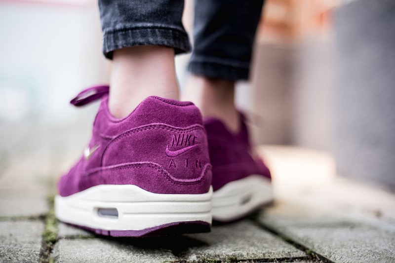 Nike Air Max 1 Premium SC Jewel Bordeaux AA0512 600 Grailify